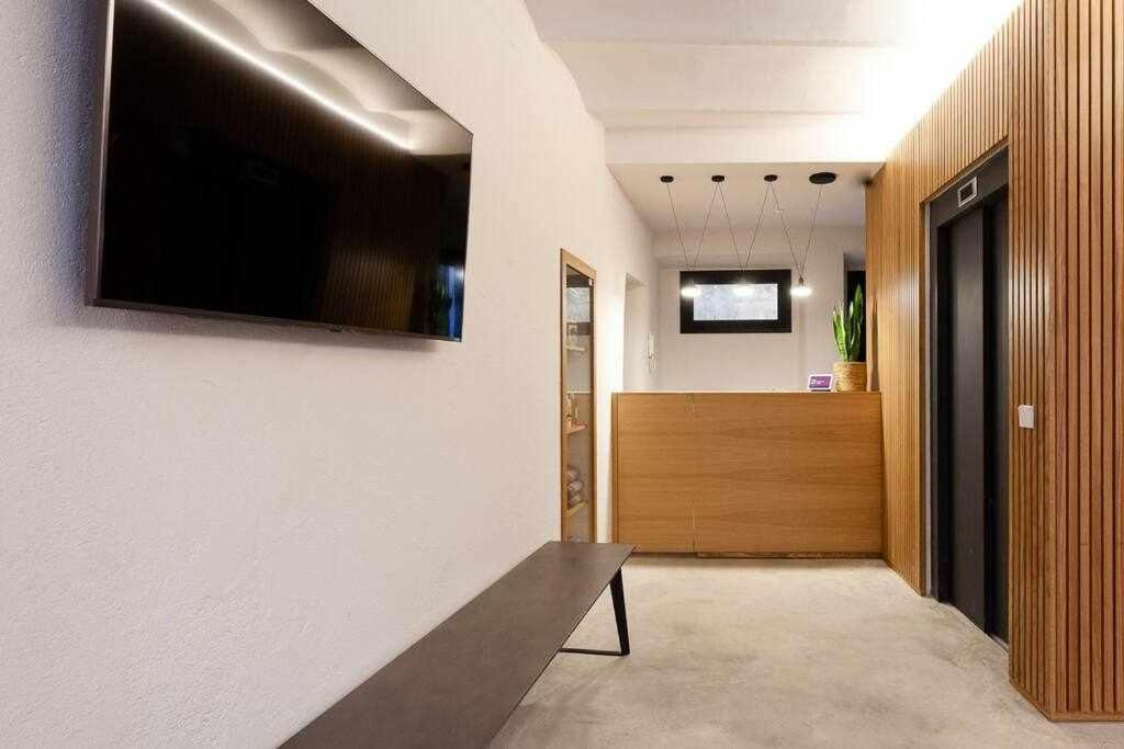 Velo Vern 3 Luxury Penthouse W Views Of City Wall Girona Exteriér fotografie
